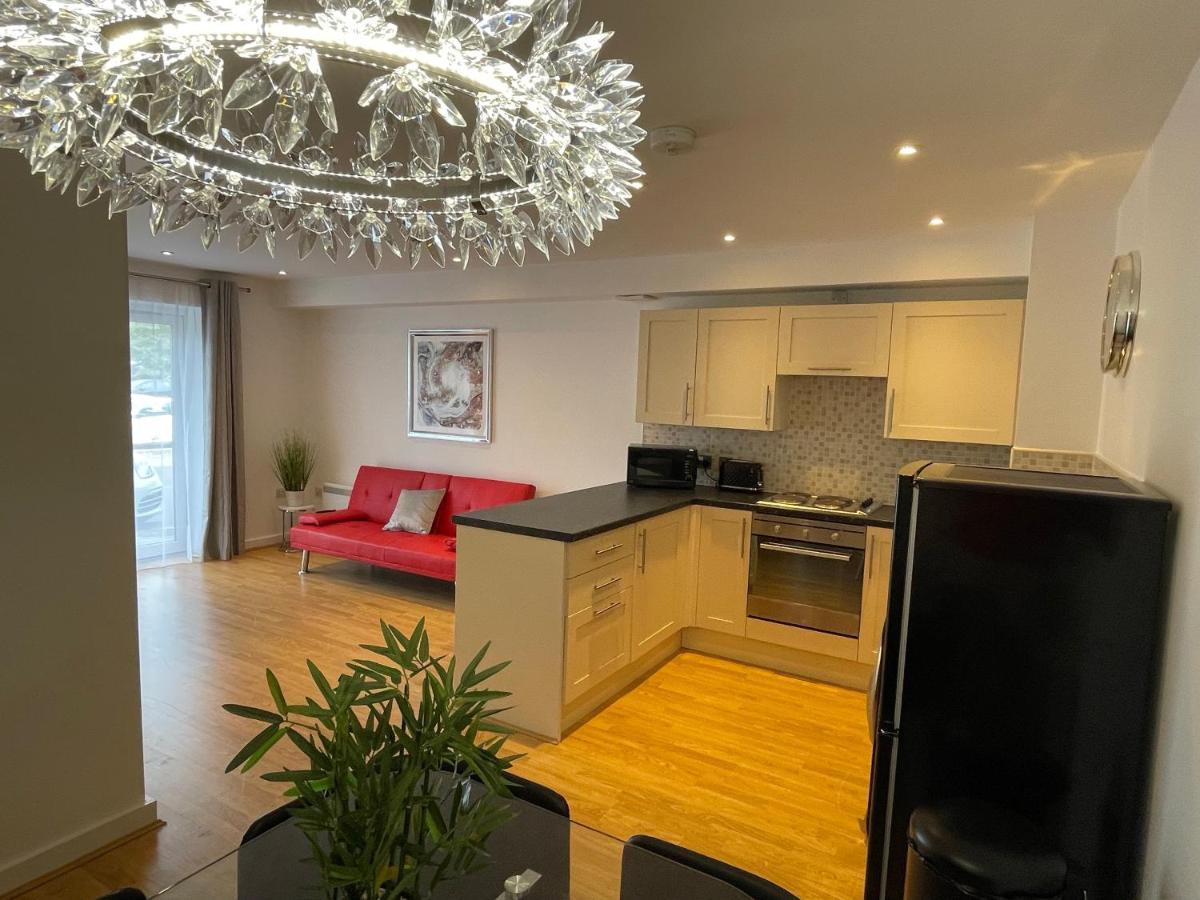 Moda Wigan - Stylish 2 Bed Apartment Central Уиган Экстерьер фото