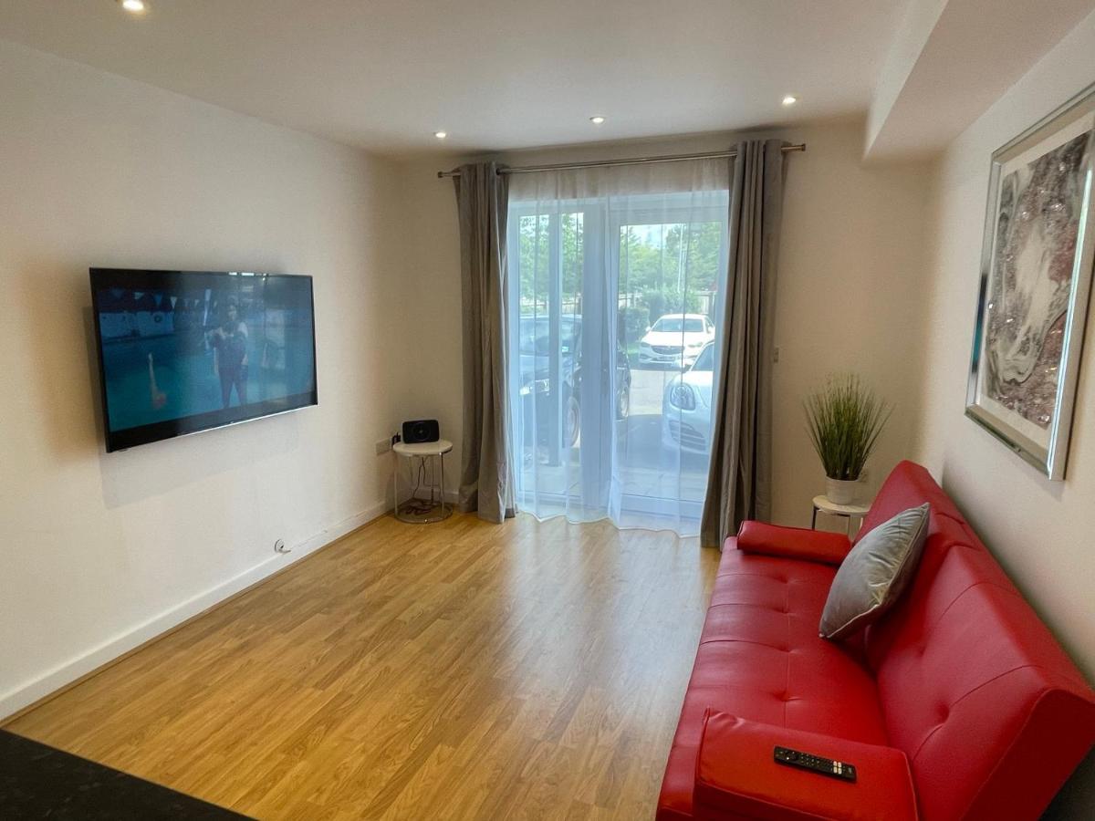 Moda Wigan - Stylish 2 Bed Apartment Central Уиган Экстерьер фото